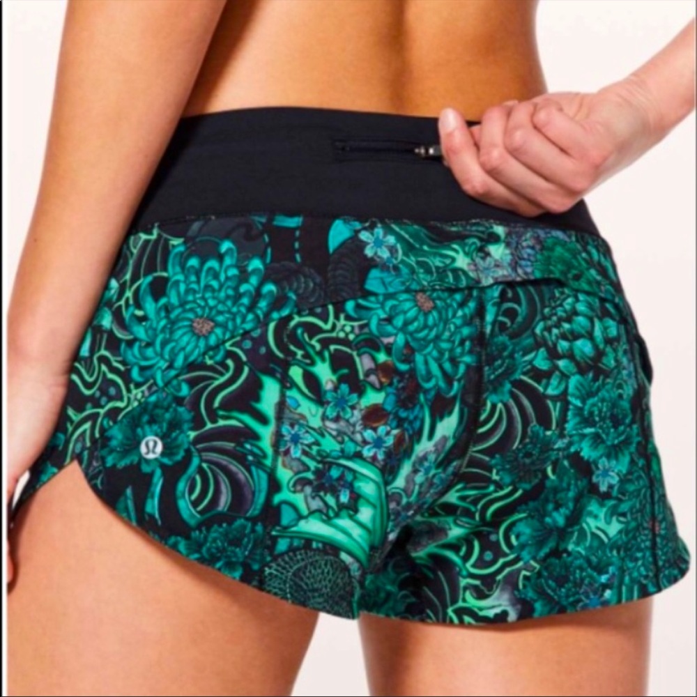 Lululemon Speed Up Short *2.5", size 8, RARE